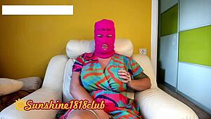 i show big boobs on webcam