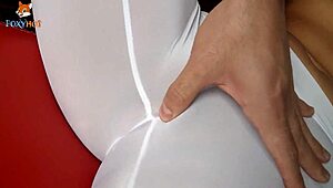 Me La Mete Por El Culo Sin Condón Hasta Terminar Adentro Uno De Mis Fans Que Me Llevo Al Hotel Sin Avisarle A Mi Esposo