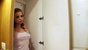 Flexi real doll gets her tight ass wrecked