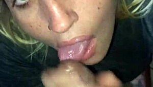 hey, suck till i explode in her face