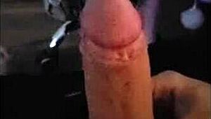 Joyliii sends nudes to a lucky stranger in Europe