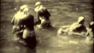 Perniagaan Lampu Gelap: Wanita Vintage Dari Kehidupan Rahsia