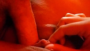 Amateur Fucks Big Clit