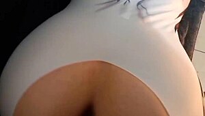 I dress as SpiderGwen to bang my comic-obsessed brother-in-law