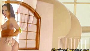 Teen lesbian discovers first time masturbation in high definition