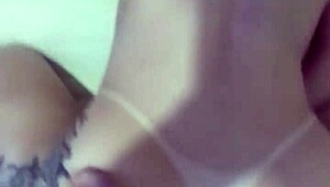 Peguei As Duas Novinhas Do Tinder E Fodi O Cuzinho Delas