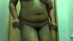 MORTAL KUMBIA DANCE with asian music and dancing moves