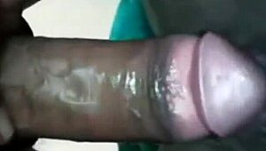 Latina traga corrida en boca tras mamada y anal