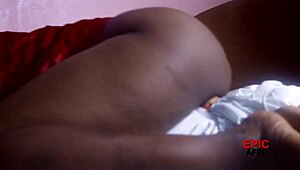 futu-mă ca o fiară cu strap-on lesbian ebony acum!