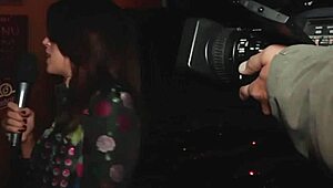 Wanna See a Hot 18yo Blonde Give a Quickie Blowjob and Ride Her Boyfriend? Join This Amateur Bedroom Cumshot Session Now!