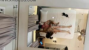 sexy latina couple fucks in motel, big tits bouncing during orgasm 😍