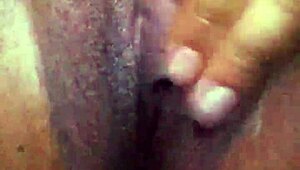 Brazilian amateur moans during solo session