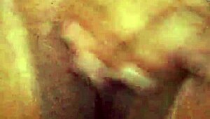 Brazilian amateur moans during solo session