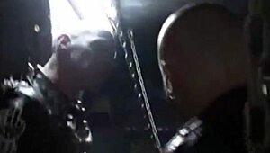 พวกอันธพาลสกปรกจับคู่เย็ดในห้องมืด 😈