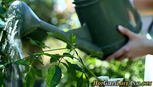 does the teen lesbian get fingered by milf?