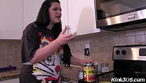 Angelina Castro and Katana Kombat discuss small penis over coffee