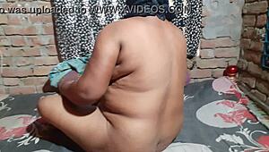 Hey, what do you think of my friend’s mom’s pussy?