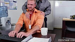 Bodybuilder Bareback Gay Sex On First Day