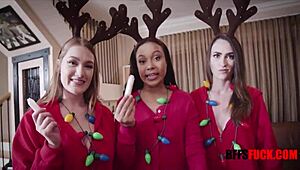 Hey, it's the 2020 Christmas gangbang with best friends! They bang and suck all night