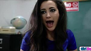 I crave watching teacher pussy licked by lesbian students