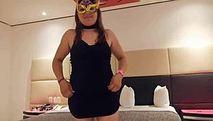 Savannah Fox Receives Gentle Fingering and Oral Attention