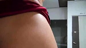 y si vamos al motel for some private fun?