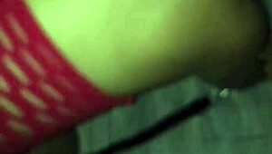 A sissy slut with a collar gets used by an amateur couple