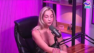 A loirinha strips bare in the studio for steamy lesbian play.