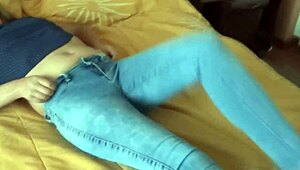 OMG, latin mom masturbates for stepson and takes cum on ass! 🔥