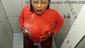 Wife cheats with huge black cock, cuckolding old husband