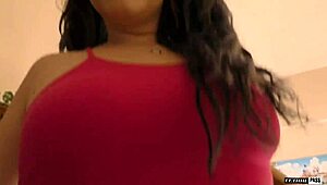 Amilia Onyx NEEDS You To CUM INSIDE!