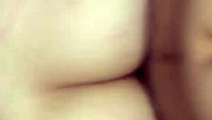 does that fat pussy take a big cock pounding?