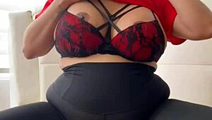 Sammy owens feels intense pleasure fingering her pussy on webcam as a mature granny