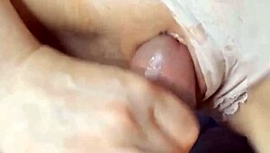 Memek Botak Bengkak Pompa Kontol Gosok Squirt Saat Orgasme Hebat