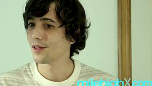 Masseur Boy Motorboats Client’s Amazing Big Tits During Session