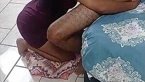 Latina riche excelle en oral avant missionnaire