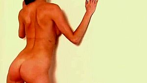 Beautiful Bitch Dildoing Her Ass