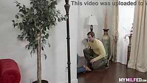 milf lolly dames shows big ass in closet