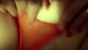 la rubia española en lencería me pongo juguetona y quiero polla