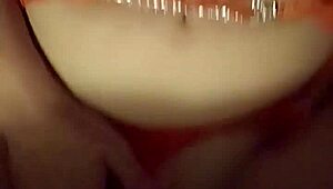 la rubia española en lencería me pongo juguetona y quiero polla