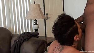 Exhibitionist Couple Loves Fucking And Showing Off 😜