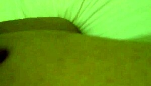 em nhung shows off big boobs in vietnamese solo scene with asian curves.