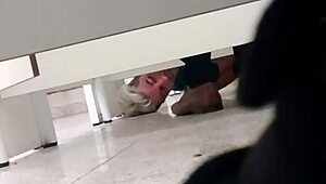 Pega��o No Banheiro Do Shopping Gay