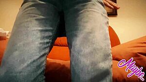 Solo play from an Asian brunette ends in orgasm