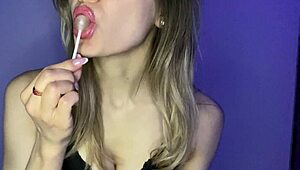 Bayangkan Jadi Lollipop Ini, Mahu Dihisap Juga?!