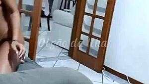 Curvy girlfriend watched the redhead ride her boyfriend. Follow Digão da Ilha online!