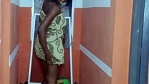 african wife gets her pussy stretched by bbc 😈