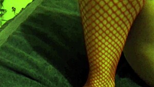 Sexy milf squirting from fingering orgasm?