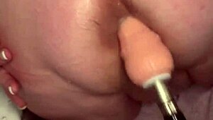 Ass Stretching 101: Amateur Brunette's First Time Homemade Anal With Machine