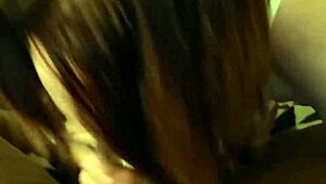 Blonde Dixie Visits for a Chat